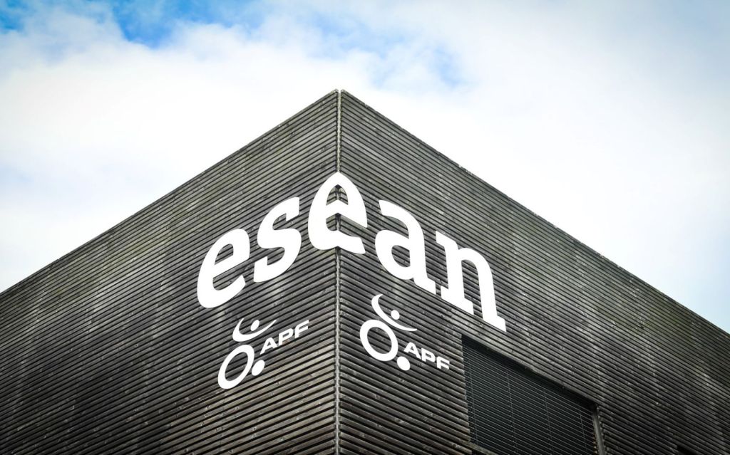 facade esean